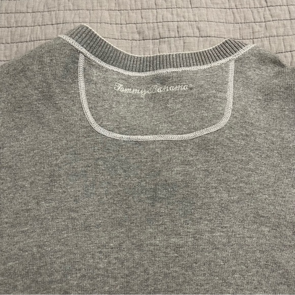 Tommy Bahama Men's Flipside Reversible Grey and White Sweater XXL - Picture 7 of 9